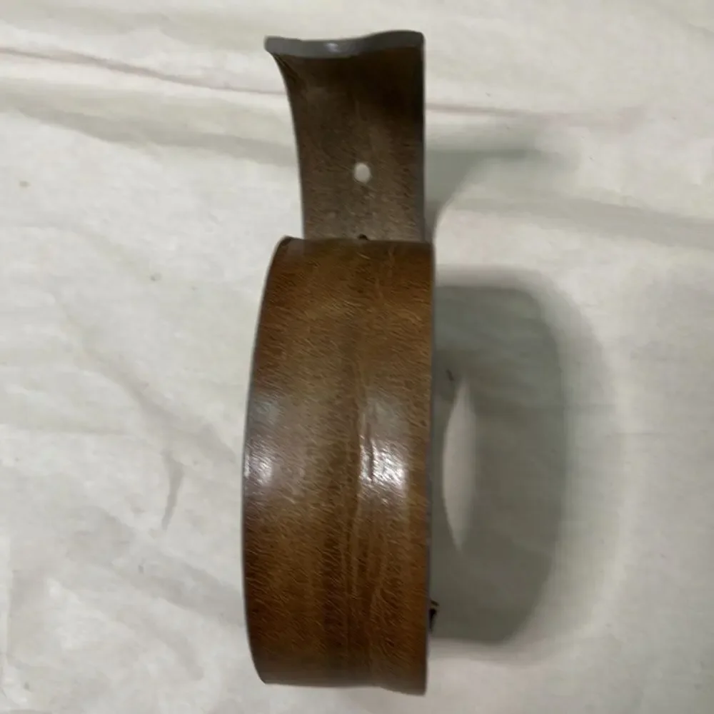 VERA PELLE ITALIAN LEATHER‎ BELT WITHOUT BUCKLE.